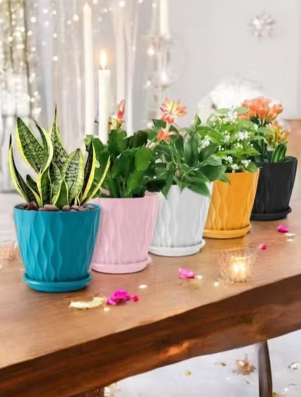 Pack of 5 Round Flower Pots - Image 1